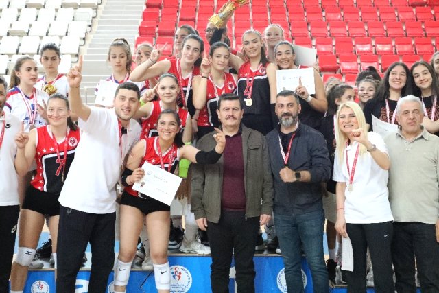Yıldızlar Kız Voleybol Türkiye Şampiyonası Final Müsabakaları Tamamlandı