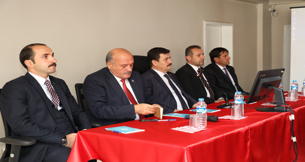 Erzincan Valisi Ali Arslantaş , Tercan ve Otlukbeli İlçelerinde Muhtarlar İle Bir Araya Geldi