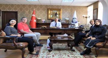 Erzincan Kızılay Kan Bağış Merkezinden Rektöre Ziyaret