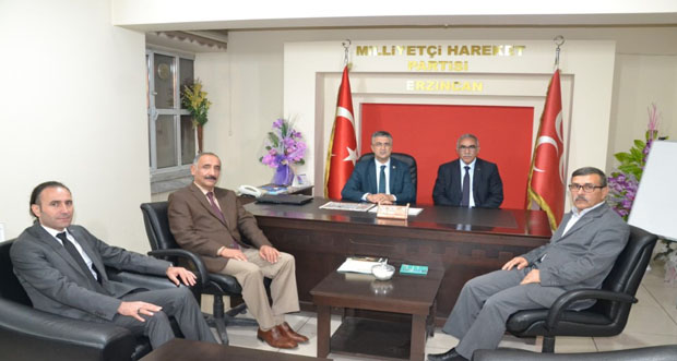 Kamil Aydın MHP İl Başkanlığına Taziye ziyaretinde bulundu