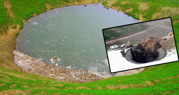 Gümüşhane Dipsiz Göl’ün suyu, define kazısı için tahliye edildi