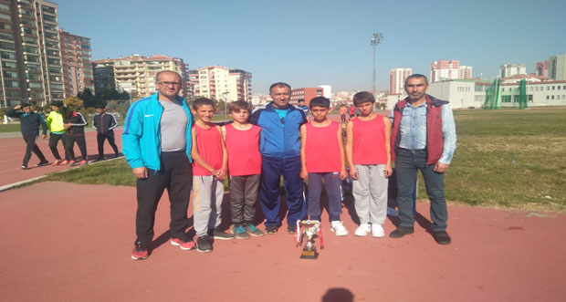 Kros Yarışmalarına Erzincan’ı temsilen 16 sporcu katıldı