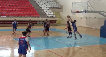 Okul sporlarında müsabakalar devam ediyor