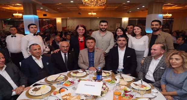 Başkan Gökhan Yüksel, Erzincan Refahiye Dernekler Federasyonu’nun Gecesine Katıldı