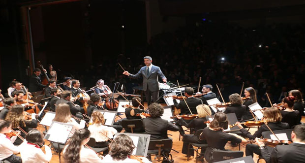 Kartal Belediyesi Gençlik Senfoni Orkestrası İlk Konseriyle Dinleyicileri Büyüledi