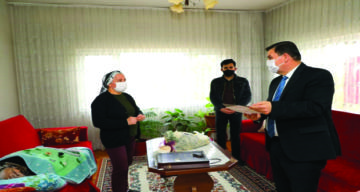 Erzincan Valisi Arslantaş Şehit Annelerini Ziyaret etti