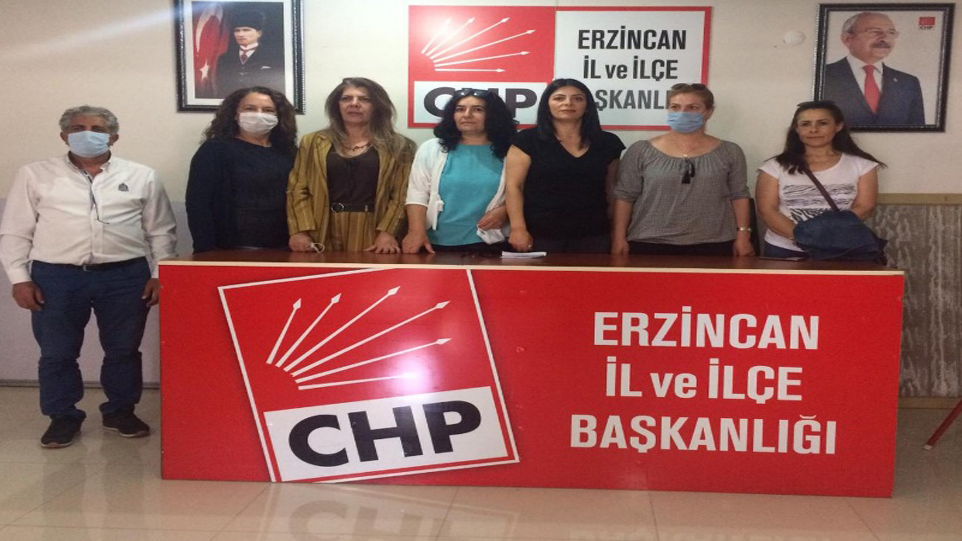 Erzincan CHP Kadın Kolları Kadın Cinayetleri İçin Toplandı