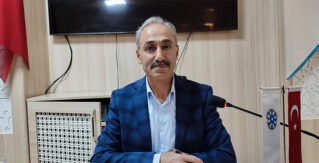 DOÇ. DR. ADEM CAN; “YAHYA KEMAL ARUZUN EN BAŞARILI TEMSİLCİSİDİR”