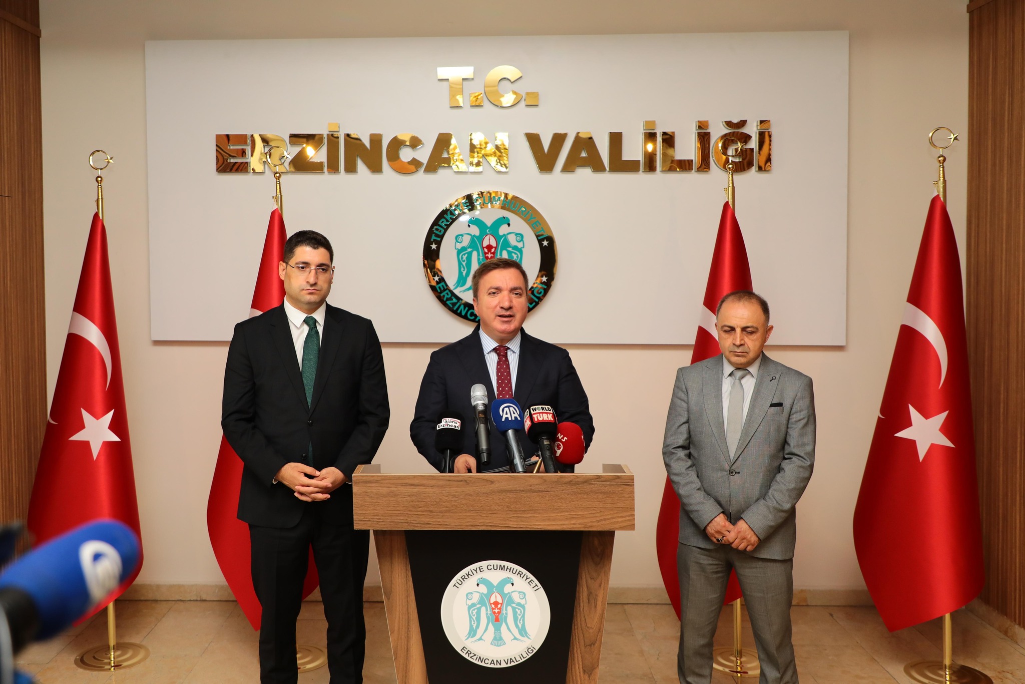 VALİ AYDOĞDU ERZİNCAN’A 6 YENİ MÜJDE VERDİ