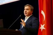 VALİ AYDOĞDU: “CUMHURİYET, YALNIZCA GEÇMİŞİN ONURLU HATIRASI DEĞİL; GELECEĞİN DE UMUT DOLU YARINIDIR”