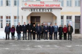 VALİ AYDOĞDU’DAN ALTINBAŞAK BELEDİYESİNE ZİYARET