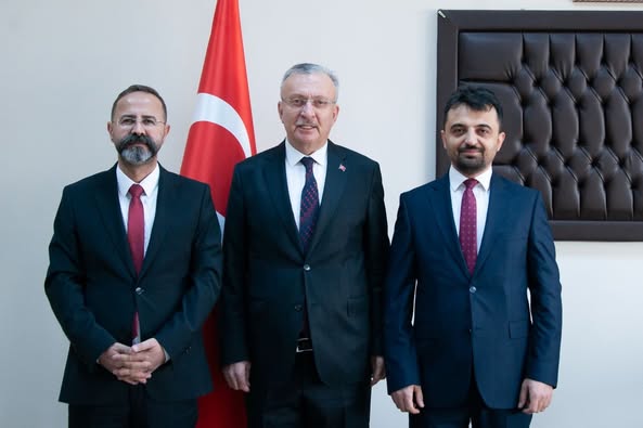 MÜHENDİSLİK FAKÜLTESİNDE DEVİR TESLİM TÖRENİ
