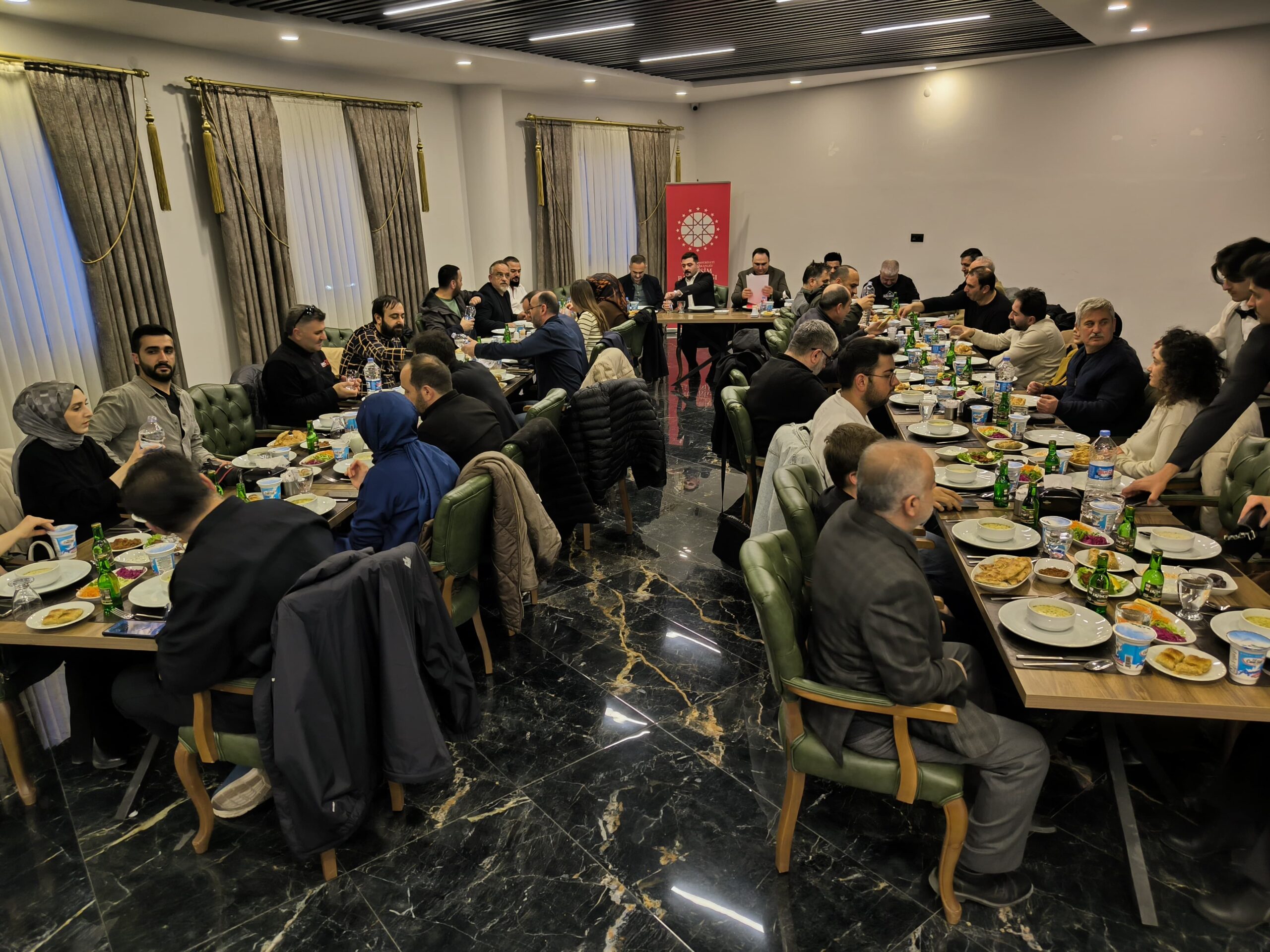 ERZİNCAN BASINI İLETİŞİM BAŞKANLIĞI ERZİNCAN BÖLGE MÜDÜRLÜĞÜ’NİN İFTAR YEMEĞİNDE BULUŞTU