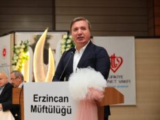 4. HADİS-İ ŞERİF EZBER VE MANA YARIŞMASI DÜZENLENDİ