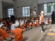 BAHÇELİEVLER CAMİİ’NDE “CAMİİ ÇOCUK BULUŞMASI” GERÇEKLEŞTİRİLDİ