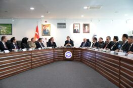 BAKAN BAYRAKTAR BAŞKANLIĞINDA ERZİNCAN’DA GENİŞ KATILIMLI ENERJİ TOPLANTISI GERÇEKLEŞTİRİLDİ