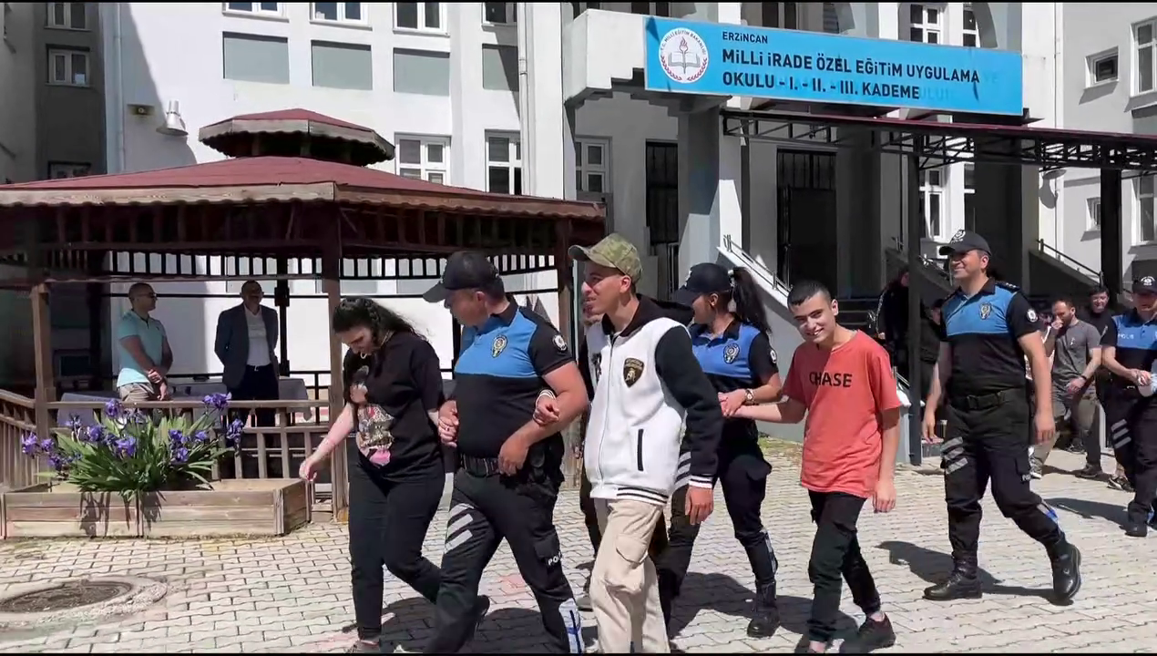 “BİZİM ÇOCUKLARIMIZ PROJESİ” KAPSAMINDA ÖZEL ÖĞRENCİLERE DESTEK