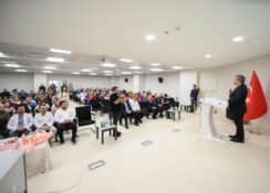 EBELER VE HEMŞİRE HAFTASI PROGRAMI DÜZENLENDİ