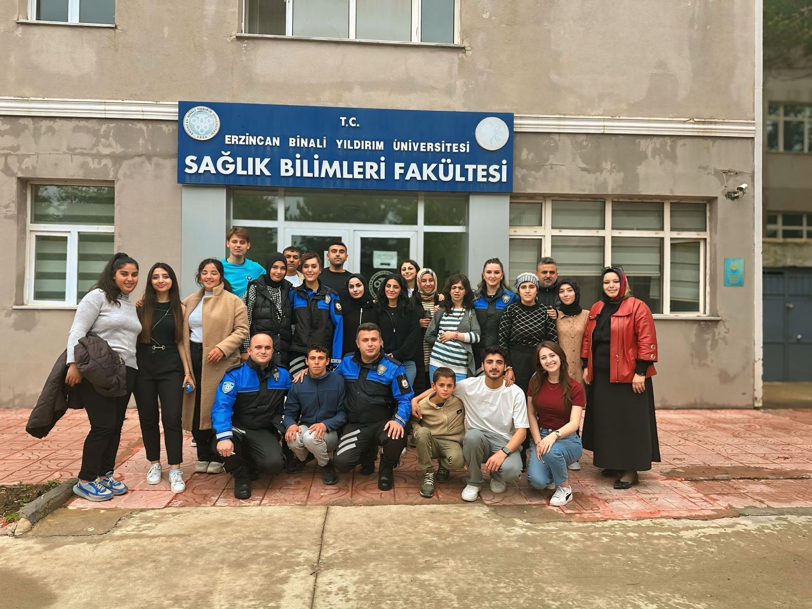 “ENGELLERİ KALDIRIYORUZ ÜNİVERSİTELİ OLUYORUZ”