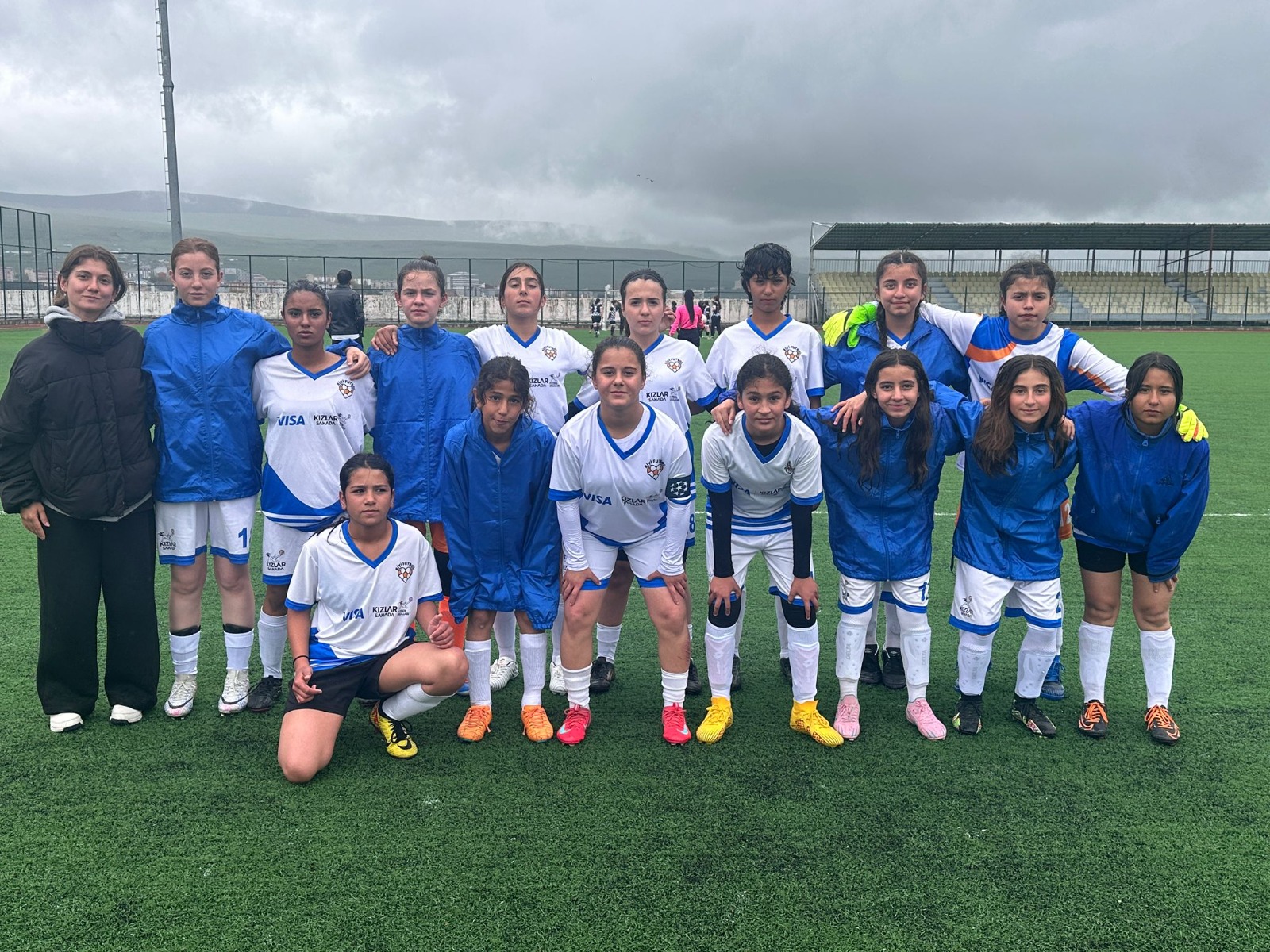 ERZİNCANLI KIZ FUTBOLCULAR ANALİG’DE SAHAYA ÇIKIYOR