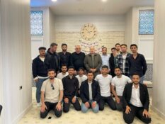İLİÇLİ GENÇLER ERZİNCAN’DAKİ MANEVİ ZİYARETLERDE BULUŞTU