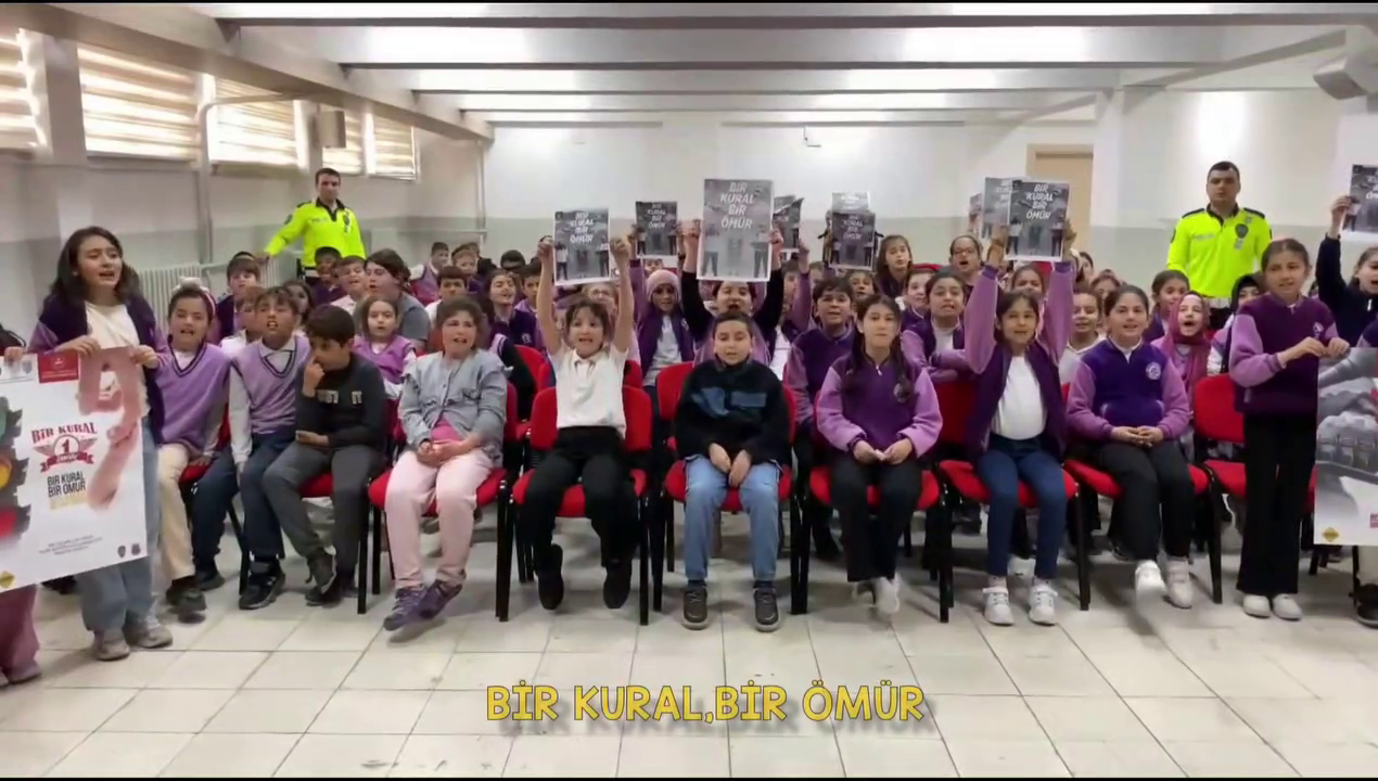 REFAHİYE’DE ÖĞRENCİLERE TRAFİK BİLİNCİ AŞILANDI