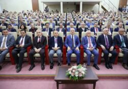 REKTÖR LEVENT ÜAK TOPLANTISINA KATILDI
