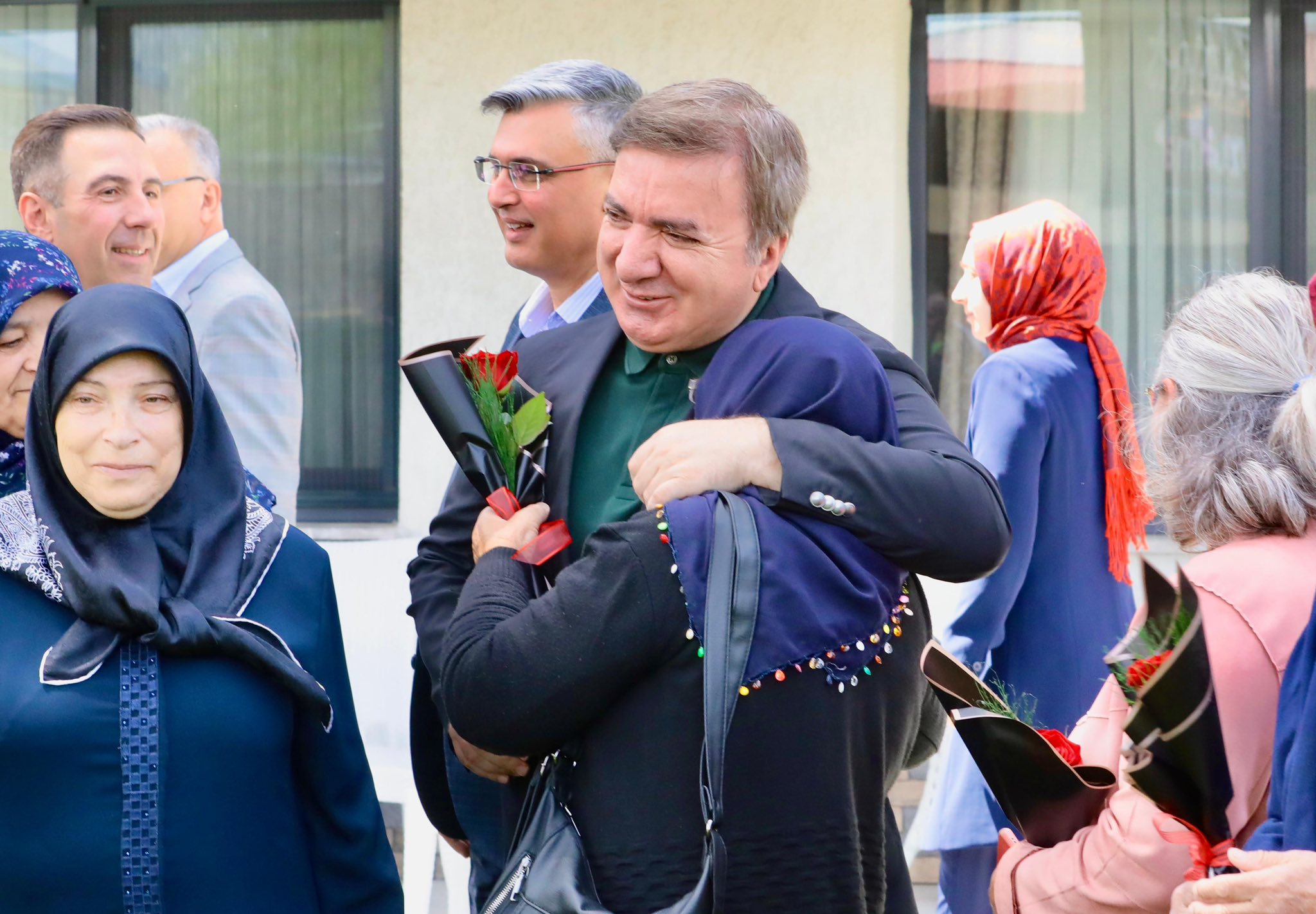 VALİ AYDOĞDU ŞEHİT ANNELERİYLE BİR ARAYA GELDİ