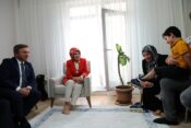 BAKAN GÖKTAŞ’TAN DEPREMZEDE MİNİĞE ZİYARET