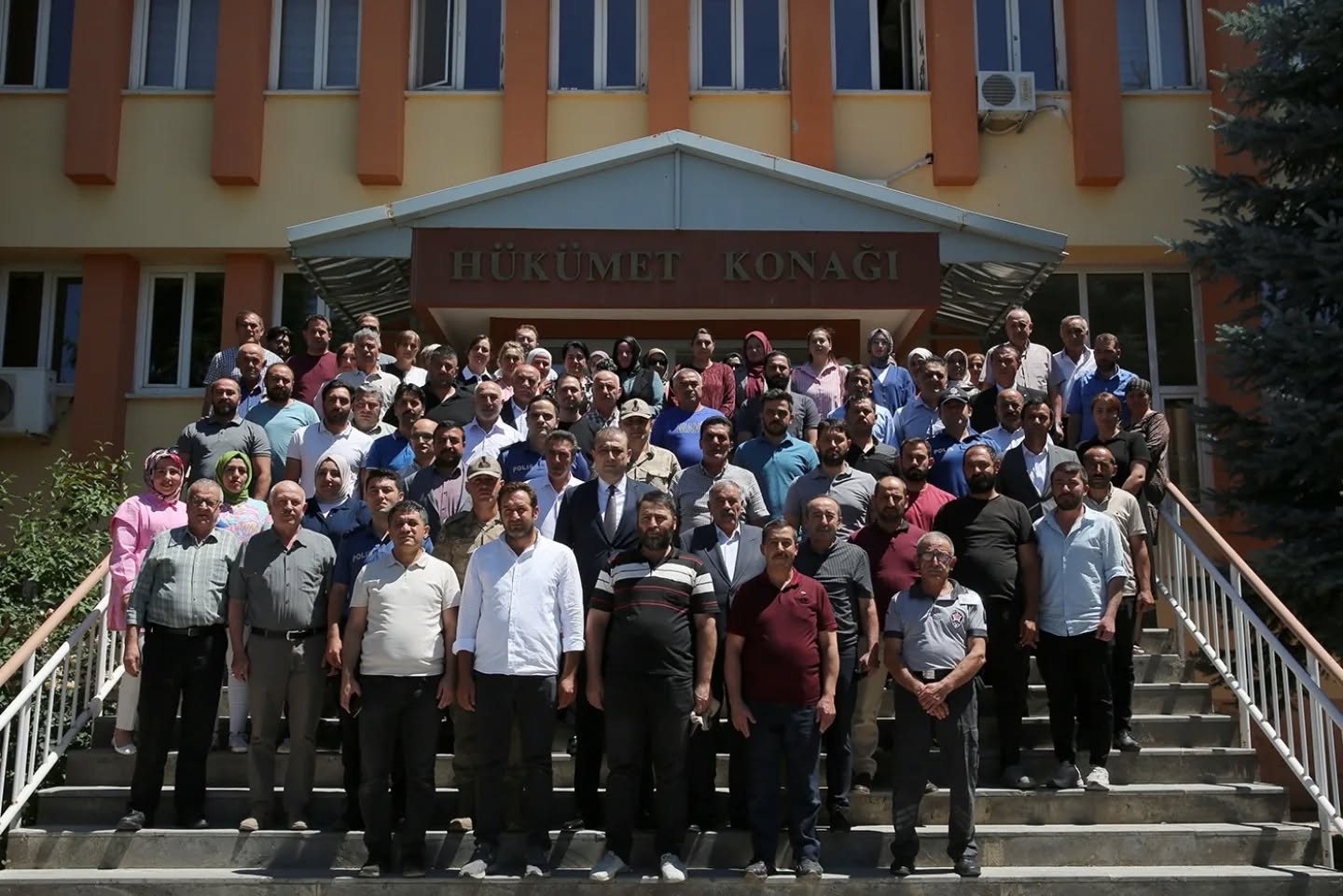 KAYMAKAM AKBULUT, YENİ GÖREV YERİNE UĞURLANDI