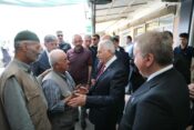 SON BAŞBAKAN YILDIRIM’DAN ERZİNCAN’DA YANGIN MAĞDURU ESNAFA GEÇMİŞ OLSUN ZİYARETİ