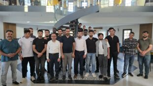 ÜNİVERSİTE ÖĞRENCİLERİNDEN FETİH YÜRÜYÜŞÜ