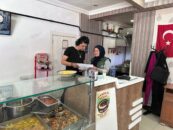 ÜZÜMLÜ’DE GIDA İŞLETMELERİNE KAREKOD UYGULAMASI ANLATILIYOR