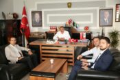 ÜZÜMLÜLÜLER DERNEĞİ’NDEN BAŞKAN YAKUT’A ZİYARET