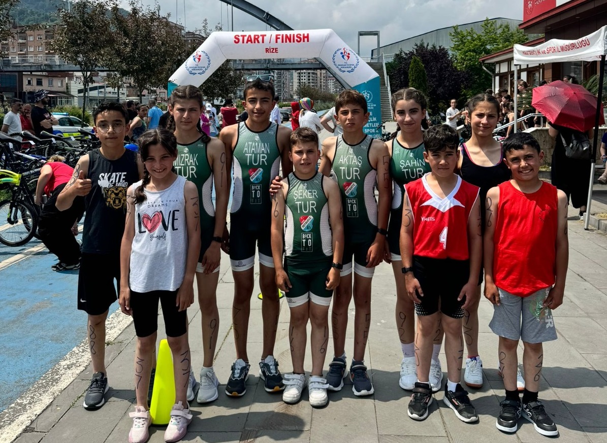 YEŞİL REFAHİYE SPOR KULÜBÜNDEN 8 MADALYA