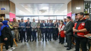 15 TEMMUZ KİTAP VE RESİM SERGİSİ ZİYARETE AÇILDI