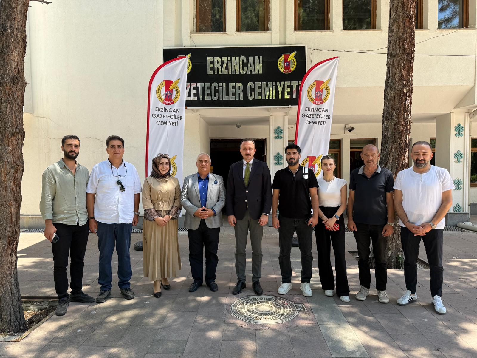 BAŞSAVCI DR. ALİ ÖZTÜRK’TEN EGC’YE VEDA ZİYARETİ