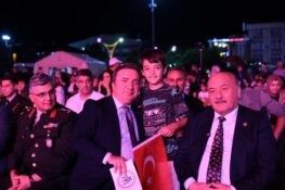 ERZİNCAN, 15 TEMMUZ’UN RUHUNU DÖRTYOL MEYDANI’NDA YAŞATTI