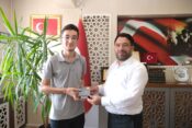 ERZİNCANLI BAŞARILI ÖĞRENCİLERDEN MÜFTÜLÜĞE ZİYARET
