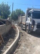 KEMAH’TA YOL VE KALDIRIM ÇALIŞMALARI DEVAM EDİYOR