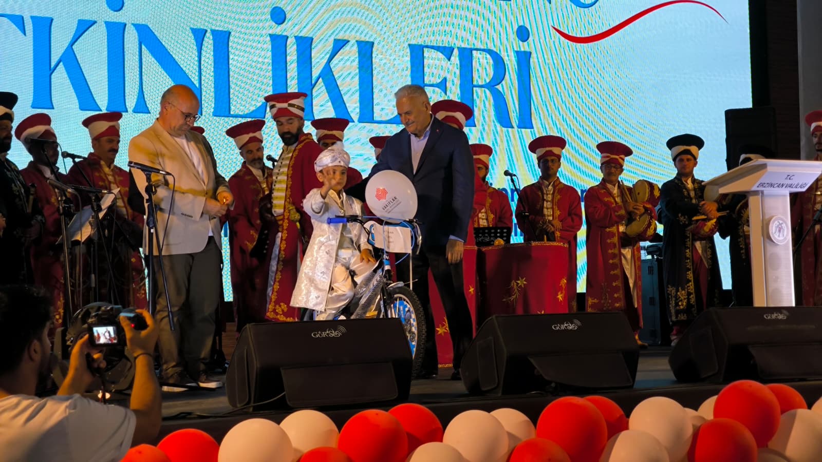 ERZİNCAN’DA 30 ÇOCUK İÇİN UNUTULMAZ SÜNNET ŞÖLENİ