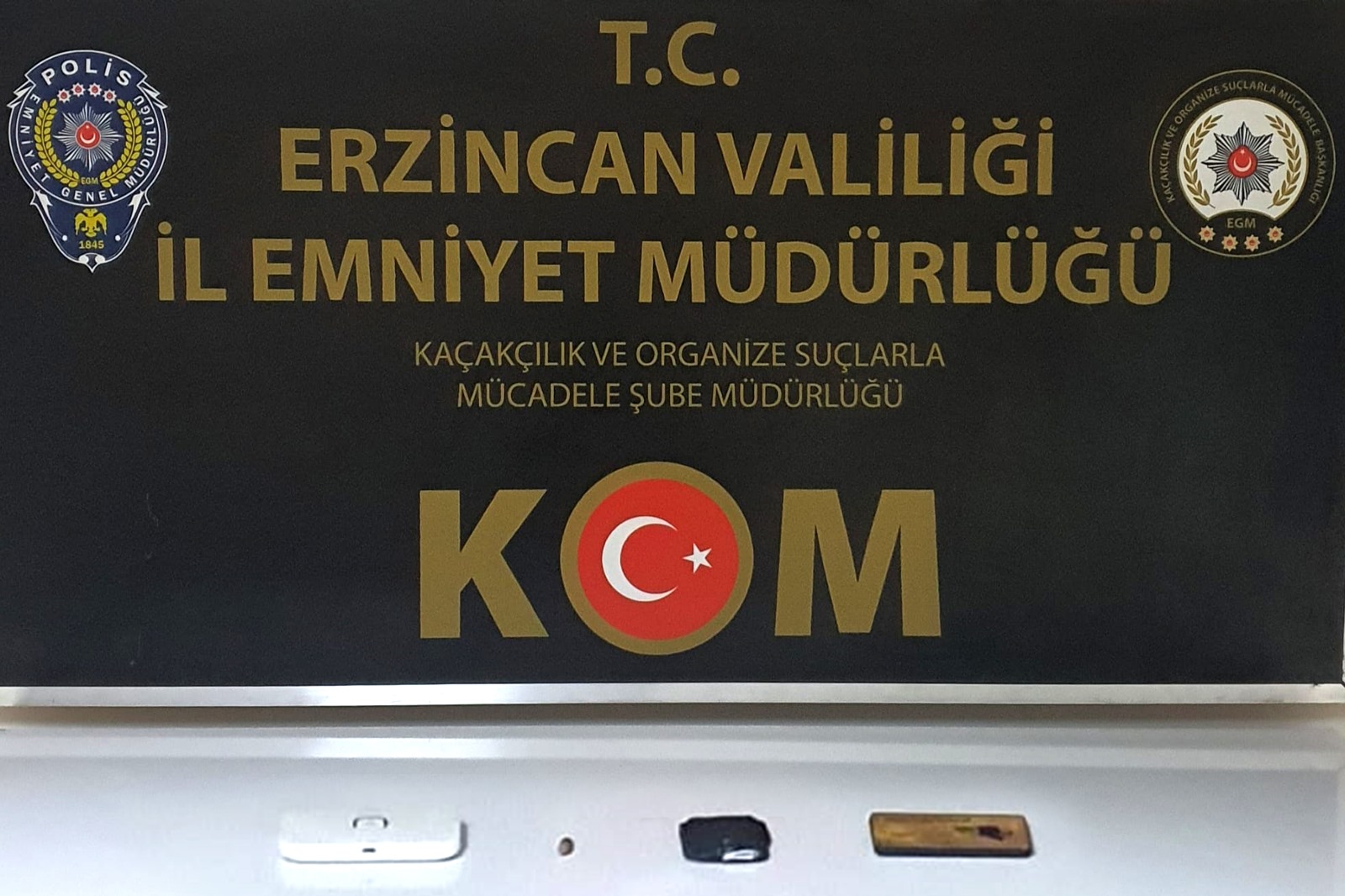 E-SINAVDA KOPYA DÜZENEĞİYLE YAKALANAN 3 ŞÜPHELİ GÖZALTINDA