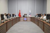 EBYÜ ÜST YÖNETİMİ VE KALİTE KOORDİNATÖRLÜĞÜ MEMNUNİYET ANKETİ SONUÇLARINI DEĞERLENDİRDİ