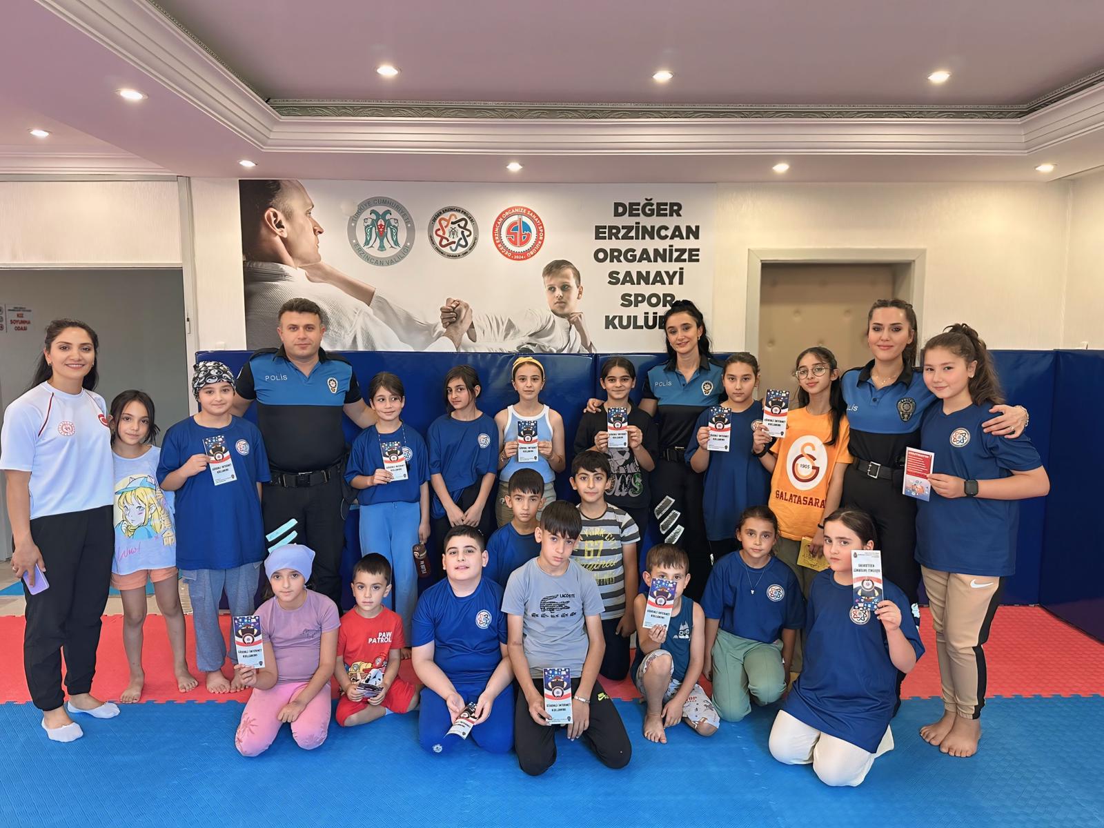 EMNİYET, GENÇ SPORCULARI BİLİNÇLENDİRİYOR