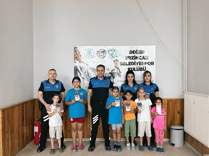 EMNİYETTEN ÖĞRENCİLERE GÜVENLİK EĞİTİMİ