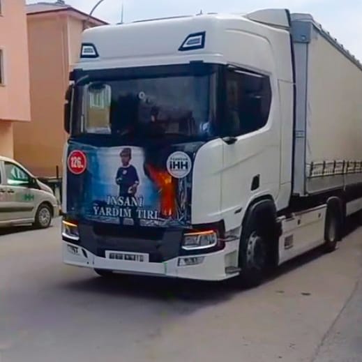 ERZİNCAN İHH’DEN SAVAŞ MAĞDURLARINA 126. İNSANİ YARDIM TIRI