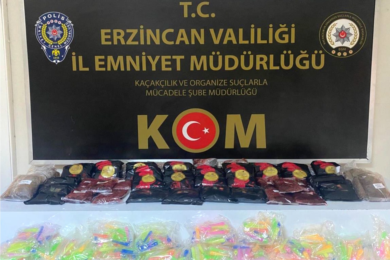 ERZİNCAN’DA KAÇAK NARGİLE TÜTÜNÜ VE SİPSİ OPERASYONU
