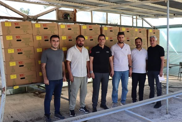 KADIN ÇİFTÇİLERE KORNİŞON SALATALIK DESTEĞİ