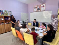 KAYMAKAM KARADAĞ’DAN GENÇLİK MERKEZİ VE KÜTÜPHANE ZİYARETİ