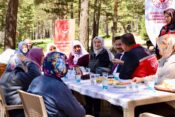 SEMİHA YILDIRIM’DAN HUZUREVİ SAKİNLERİNE ANLAMLI ZİYARET